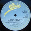 画像1: The Isley Brothers - Between The Sheets/Summer Breeze/That Lady/Harvest For The World  12"