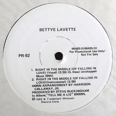 画像2: Betty Lavette/Smokey Robinson - Right In The Middle/Tell Me Tomorrow  12"