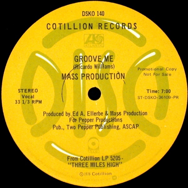 画像1: Mass Production - Groove Me/Slow Bump  12" 